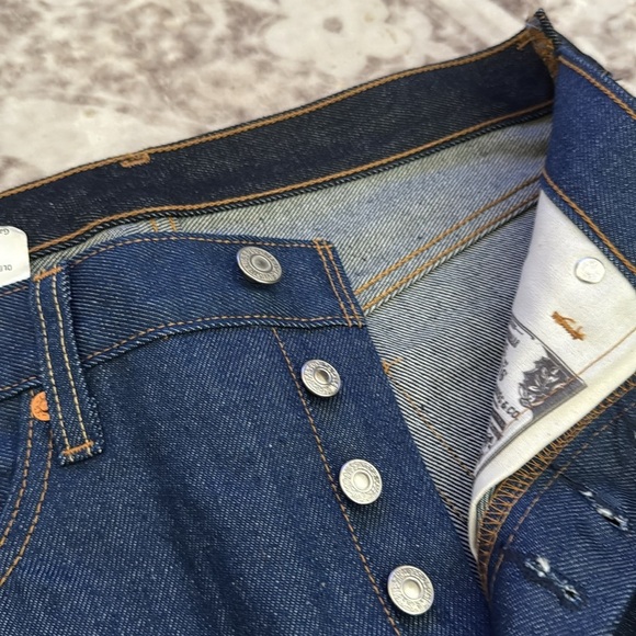 NEW Levi's Two Tone Straight 501 Button Fly Jeans Classic Style - Picture 6 of 9